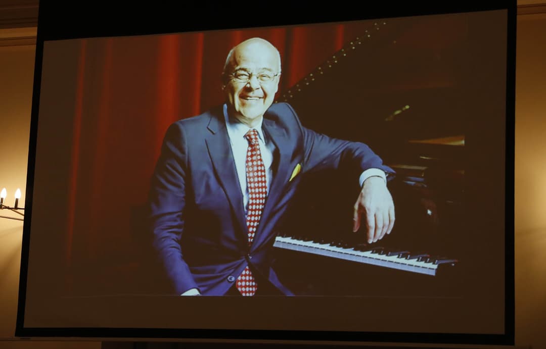 სალომე ზურაბიშვილი – დღეს ჩვენ ვაჯილდოვებთ ლექსო თორაძეს, არა მხოლოდ ძალიან დიდ პიანისტსა და დიდ მუსიკოსს, არამედ ძალიან დიდ ადამიანს!