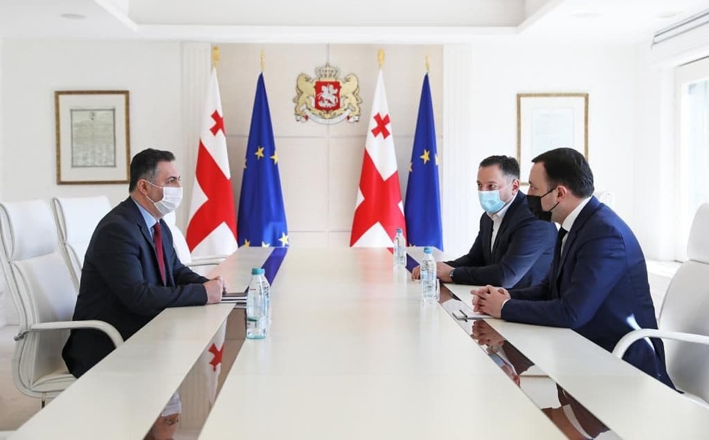 პრემიერ-მინისტრმა ეროვნული უსაფრთხოების საბჭოს აპარატის უფროსად გივი თუმანიშვილი დანიშნა