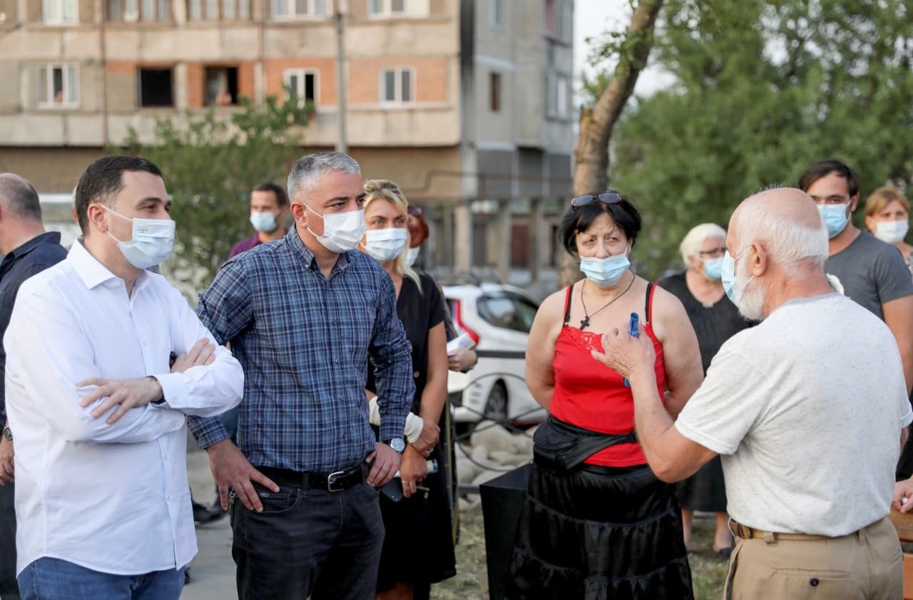 Frontnews image description