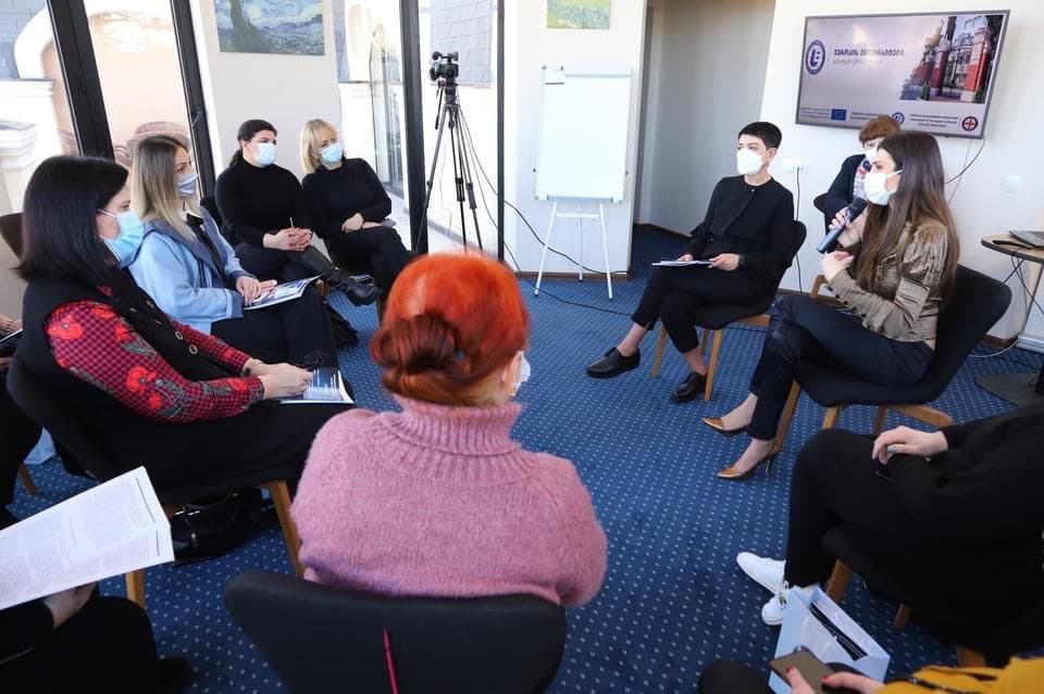 ევროპეიზაცია ქართულ სკოლებში – დასავლეთ საქართველოს პედაგოგებისთვის ზუგდიდში ტრენინგები ტარდება