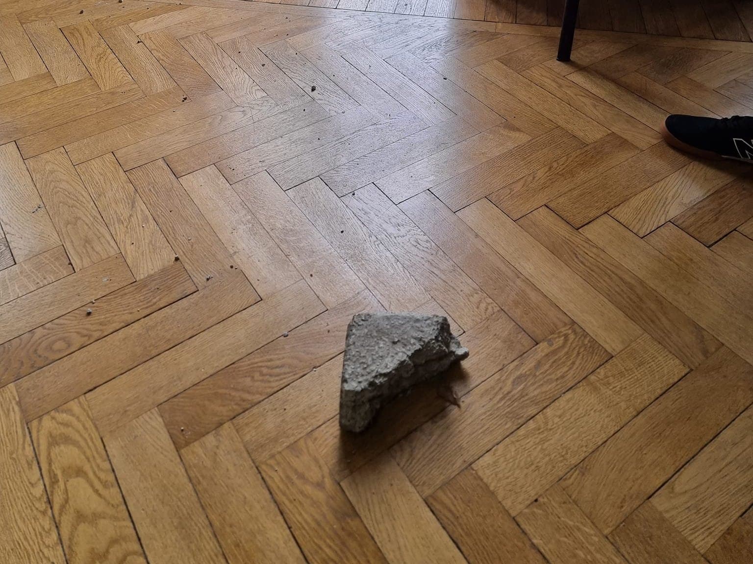 Frontnews image description