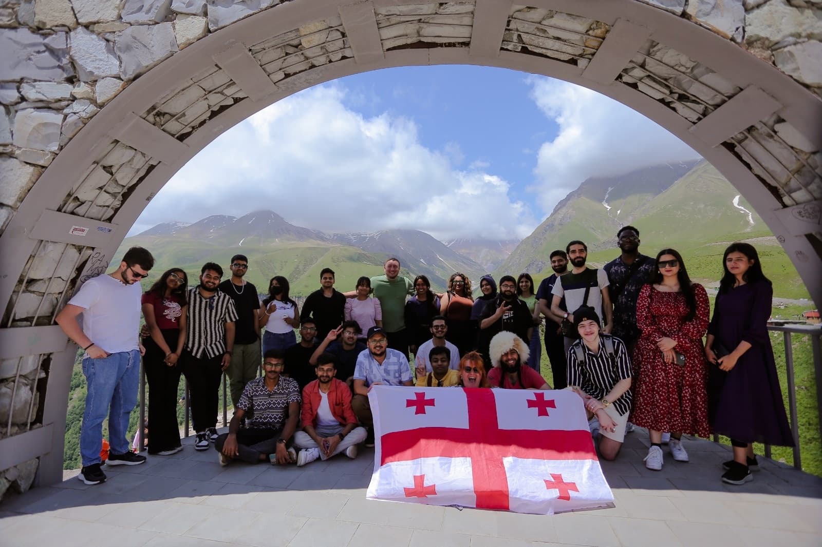 Frontnews image description