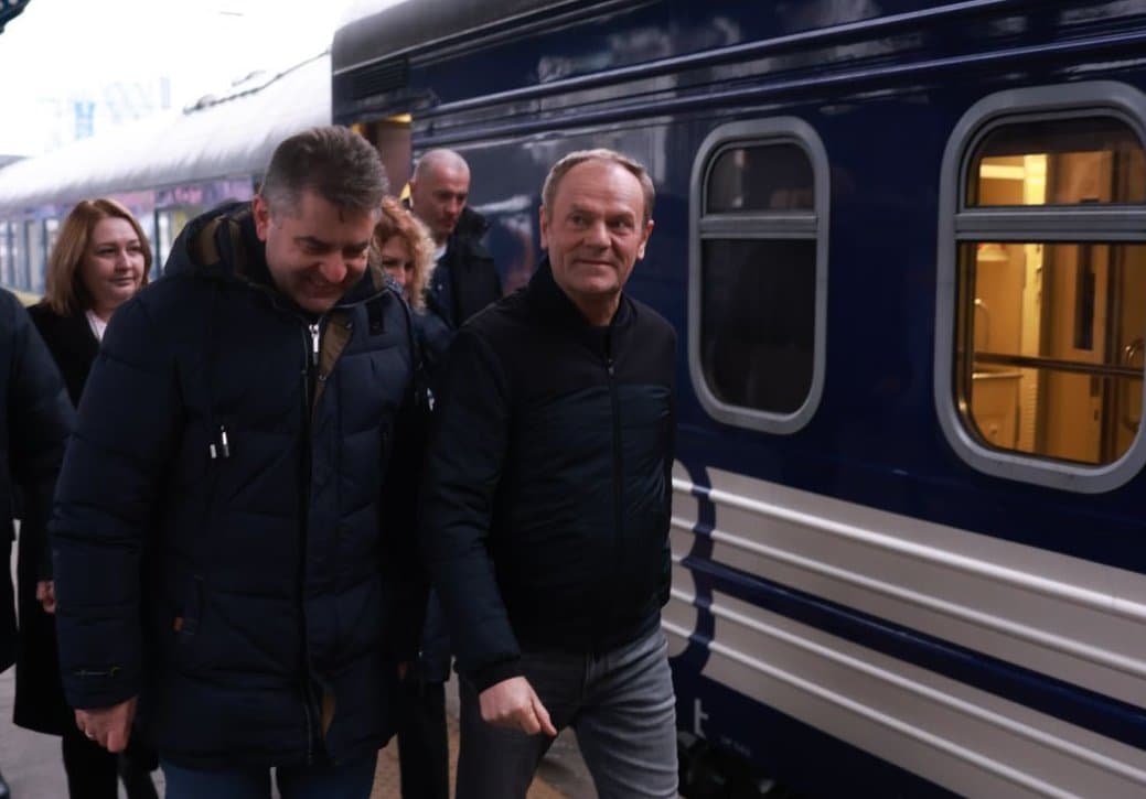 Frontnews image description