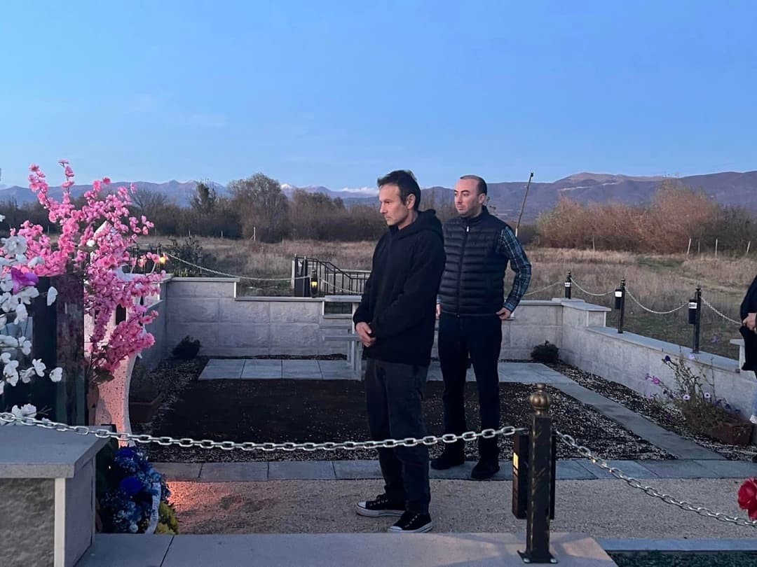 დავით ხაჯიშვილი – ჩვენმა მეგობარმა სვიატოსლავ ვაკარჩუკმა მთხოვა, პატივი მიგვეგო ჩვენი გმირი ბიჭებისთვის