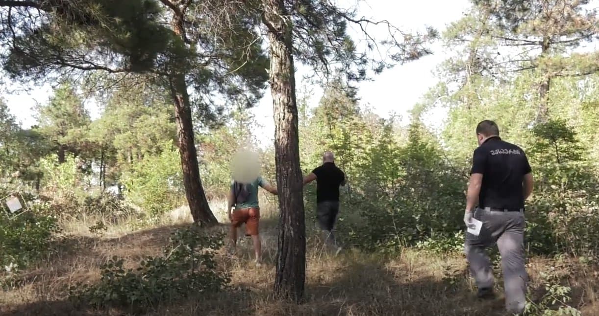 Frontnews image description