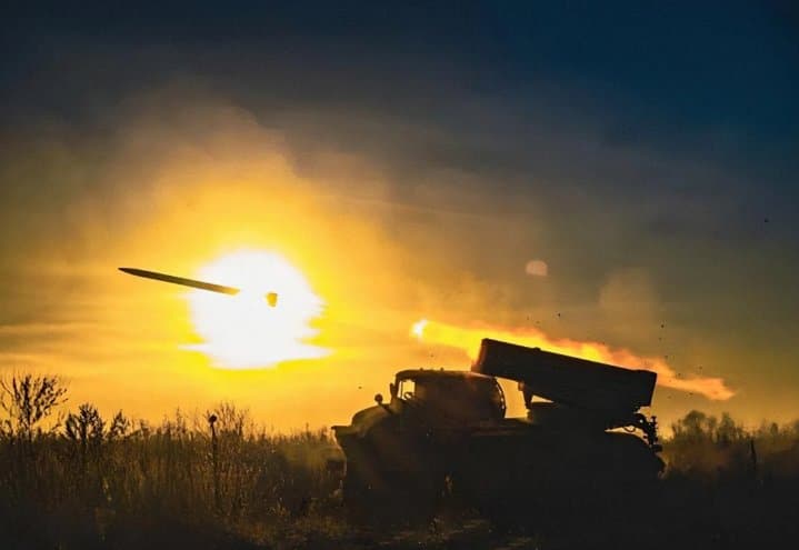 უკრაინის შეიარაღებული ძალები – რუსებმა შეამცირეს თავდასხმები ავდეევკას მახლობლად, მაგრამ ახალი შეტევებისთვის ემზადებიან