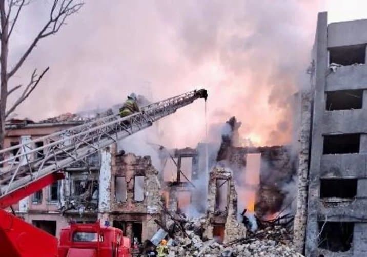 Frontnews image description