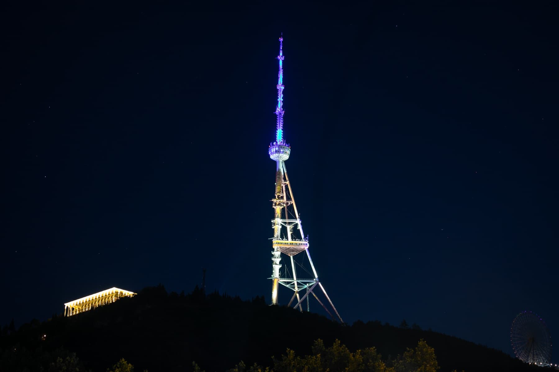 Frontnews image description