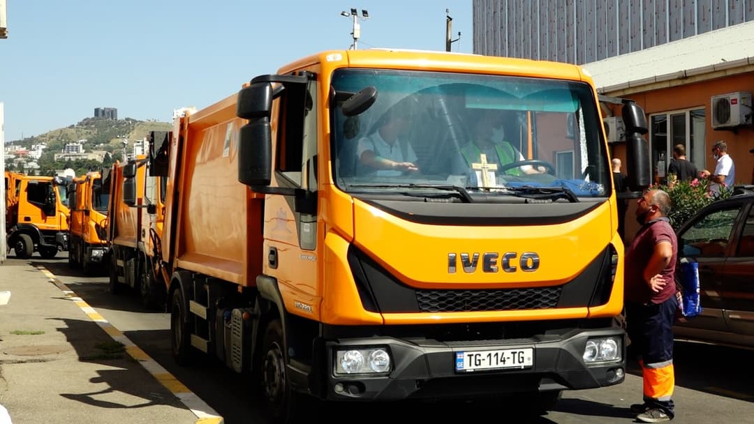 ილია ელოშვილი – “თბილსერვის ჯგუფის“ თანამშრომლები ყოველგვარი წინაპირობებისა და ულტიმატუმების გარეშე გავიდნენ ხაზებზე