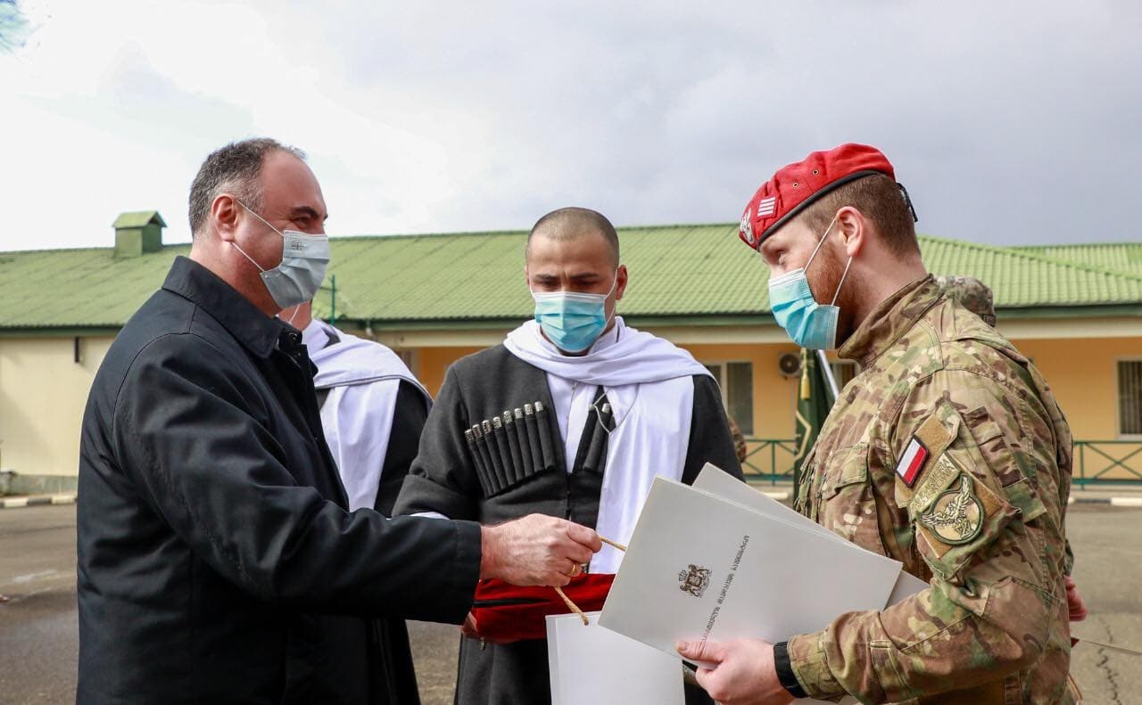 Frontnews image description