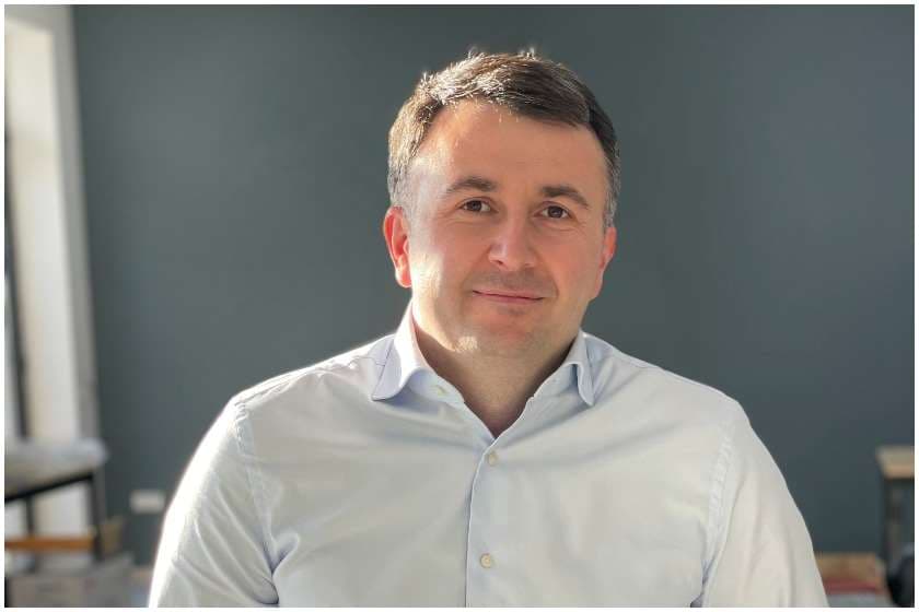 Frontnews image description