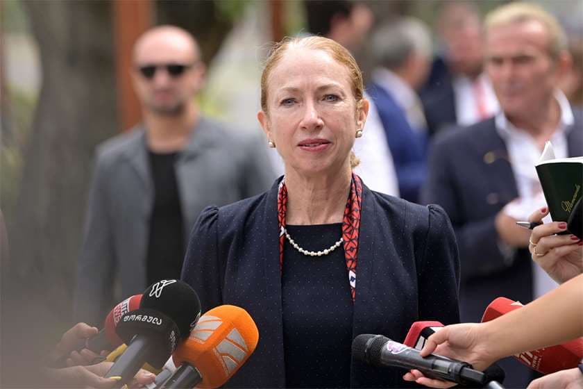 Frontnews image description