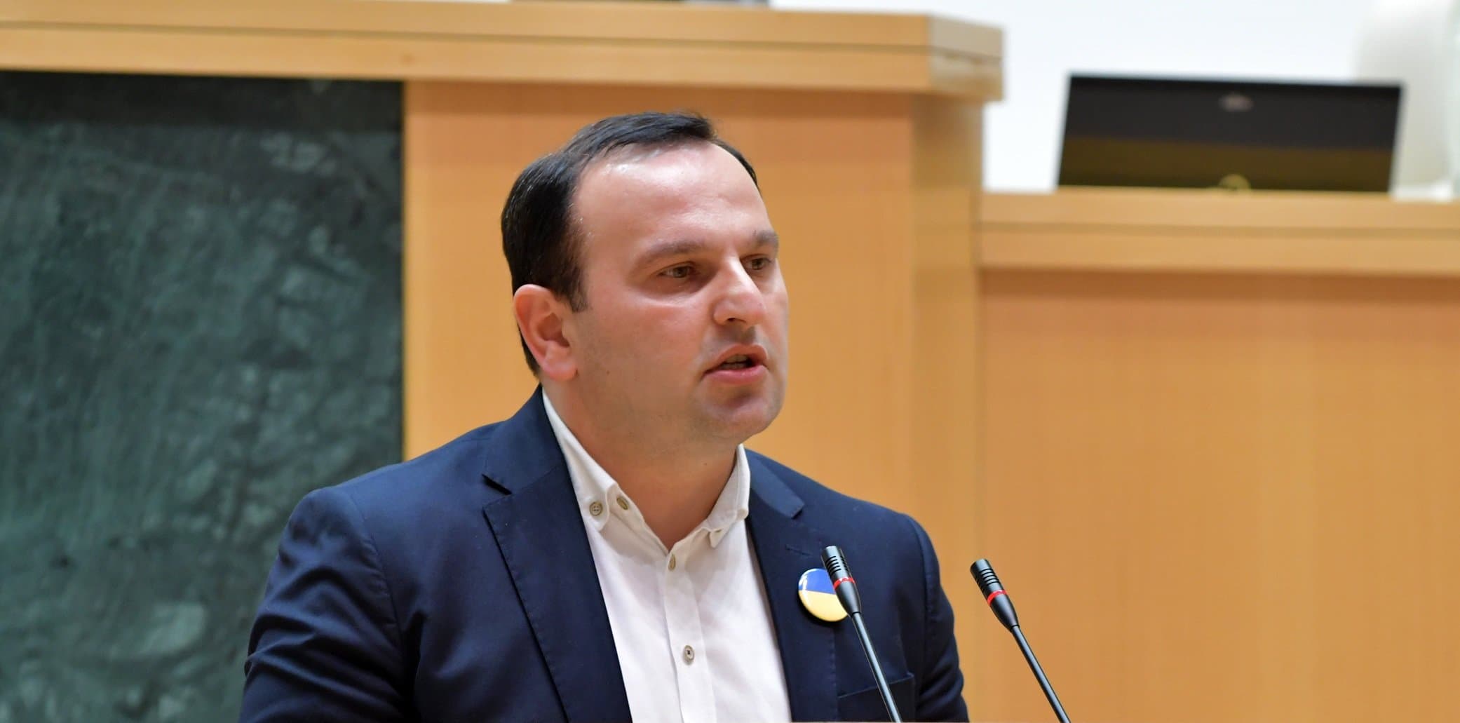 Frontnews image description