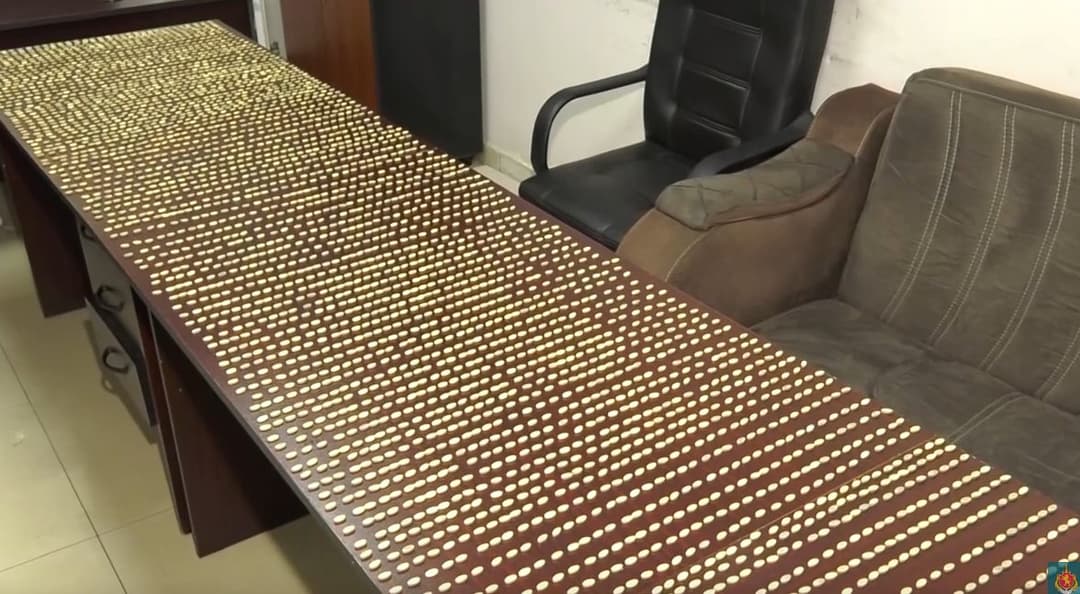 სამეგრელოს პოლიციამ 3 715 აბი “სუბუტექსი” და უკანონო ცეცხლსასროლი იარაღი ამოიღო – დაკავებულია 2 პირი