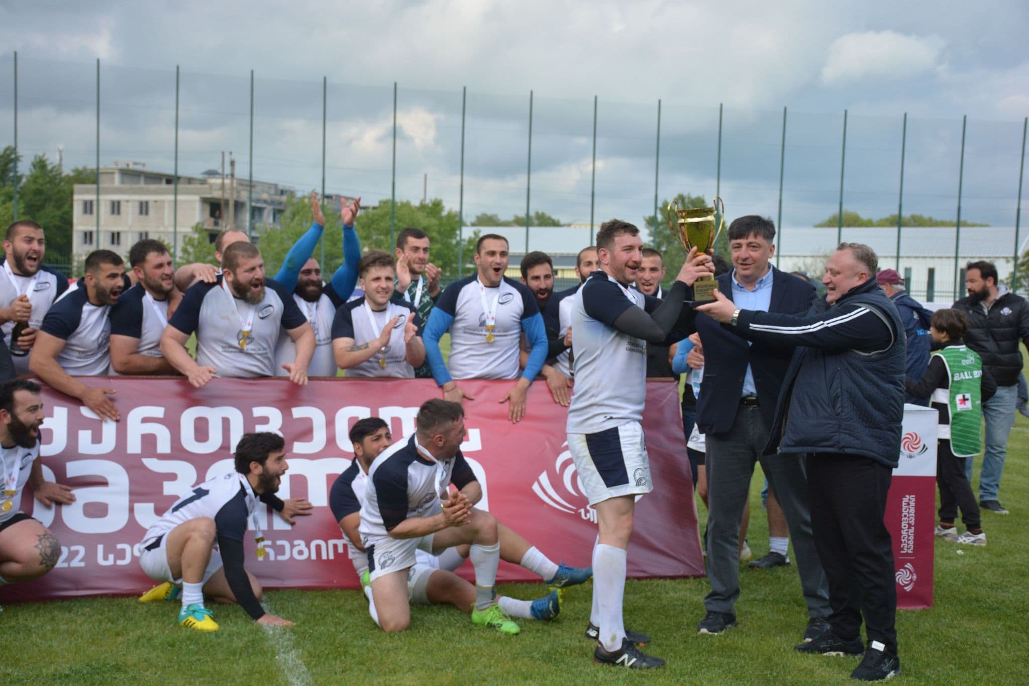 Frontnews image description