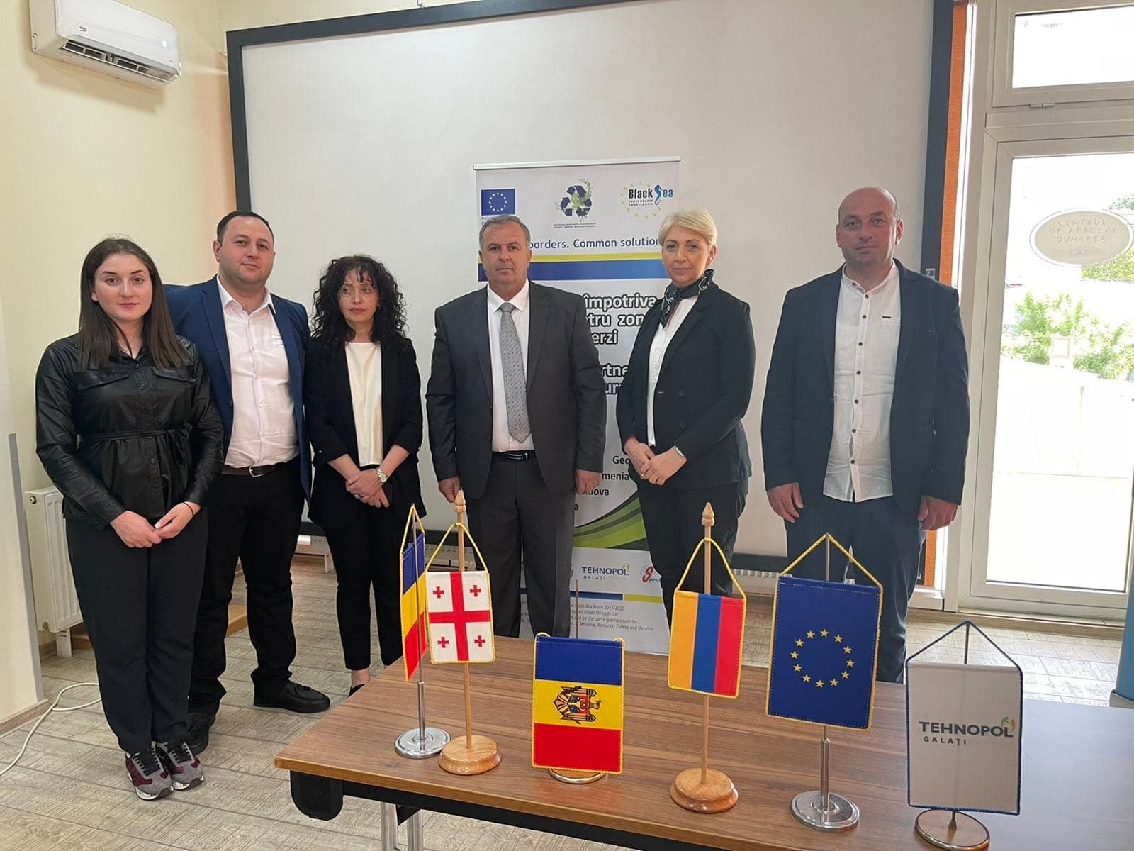 Frontnews image description