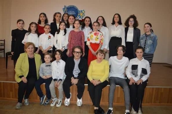 Frontnews image description