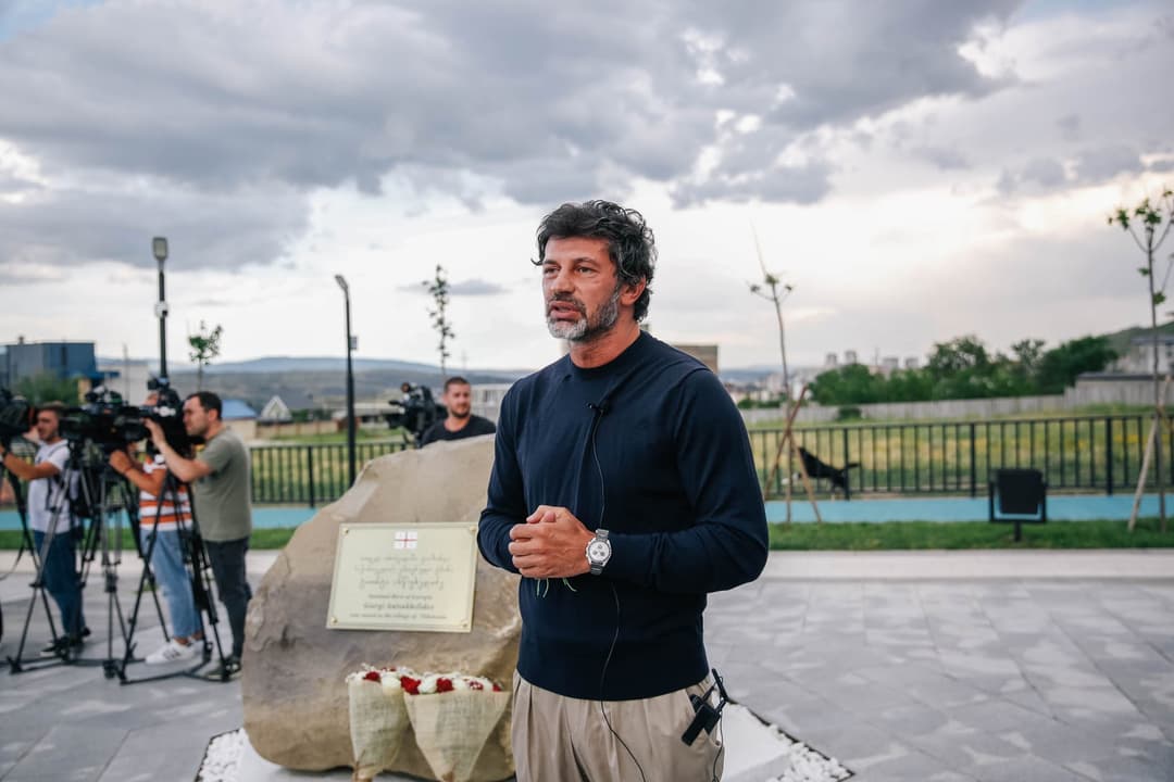 კახა კალაძე – თუ ვინმე ფიქრობს, რომ ბიძინა ივანიშვილს პოლიტიკაში დააბრუნებს და ხელისუფლების წინააღმდეგ განაწყობს იმისთვის, რომ ქვეყანა ომში ჩაერთოს, ტყუილად ირჯება