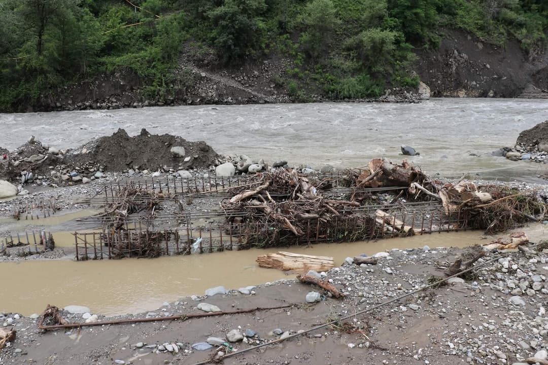 ონის მუნიციპალიტეტში ძლიერმა ნალექმა ექვს სოფელს პრობლემები შეუქმნა