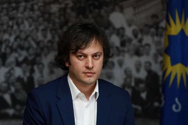 ირაკლი კობახიძე – საინტერესოა, მივიღოთ მკაფიო პასუხი, რა მოხდა, განხორციელდა, თუ არა ზეწოლა, რომელზეც საუბრობს მოსამართლე ჩხიკვაძე, ან უნდა იყოს უარყოფილი, ან უნდა აიღოს ვიღაცამ პასუხისმგებლობა