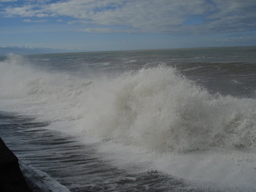 Frontnews image description