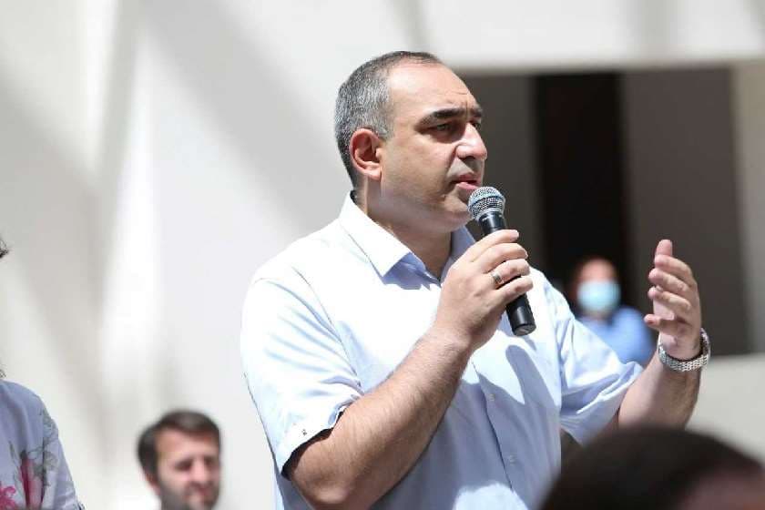 ვლადიმერ ბოჟაძე – ძალიან სამწუხაროა, რომ ამერიკის საელჩო კვლავ აგრძელებს “სამართლიანი არჩევნების” დაცვას, თანამშრომლობას და დაფინანსებას!