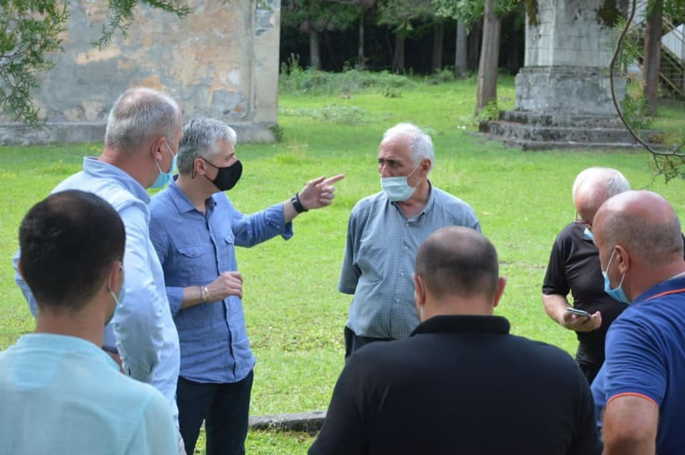 გოგა გულორდავა საარჩევნო კამპანიის ფარგლებში მოსახლეობას ხვდება