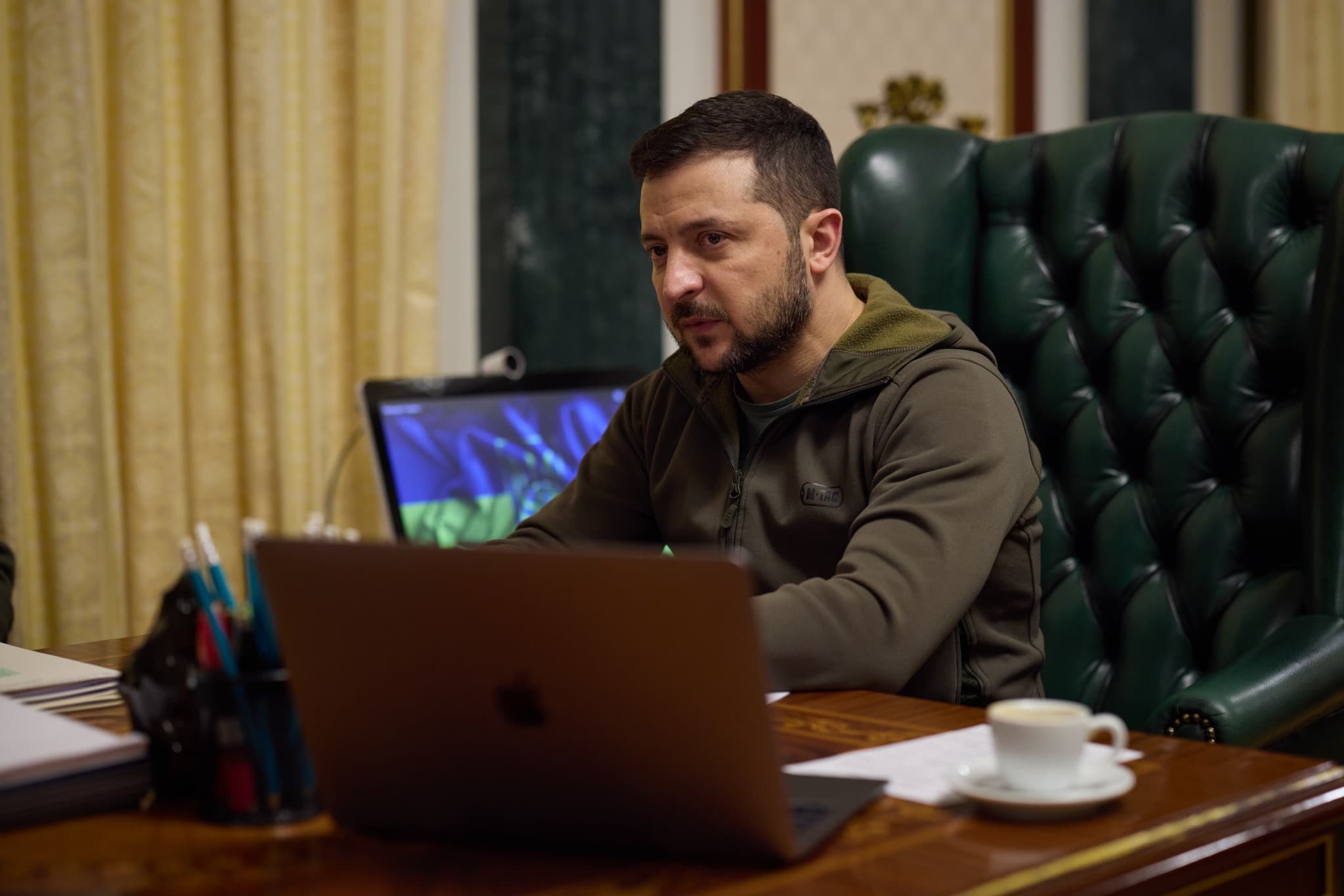 Frontnews image description