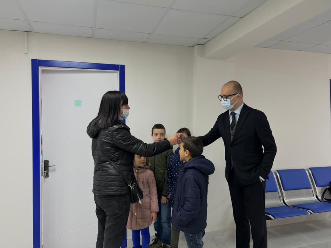 დევნილ მრავალშვილიან დედებს უფასო ამბულატორიული გამოკვლევები ჩაუტარდათ