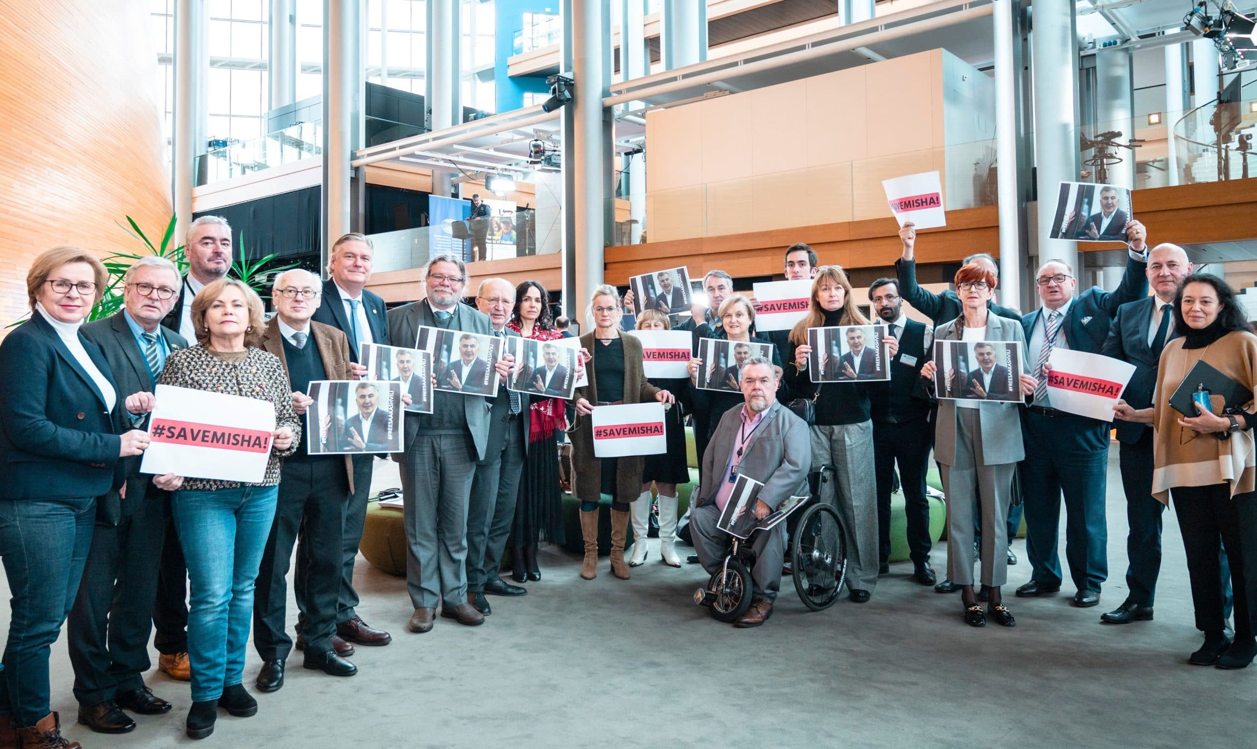 Frontnews image description