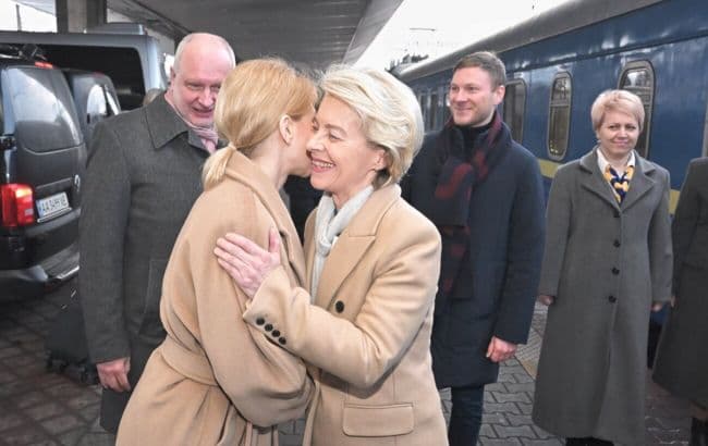 Frontnews image description