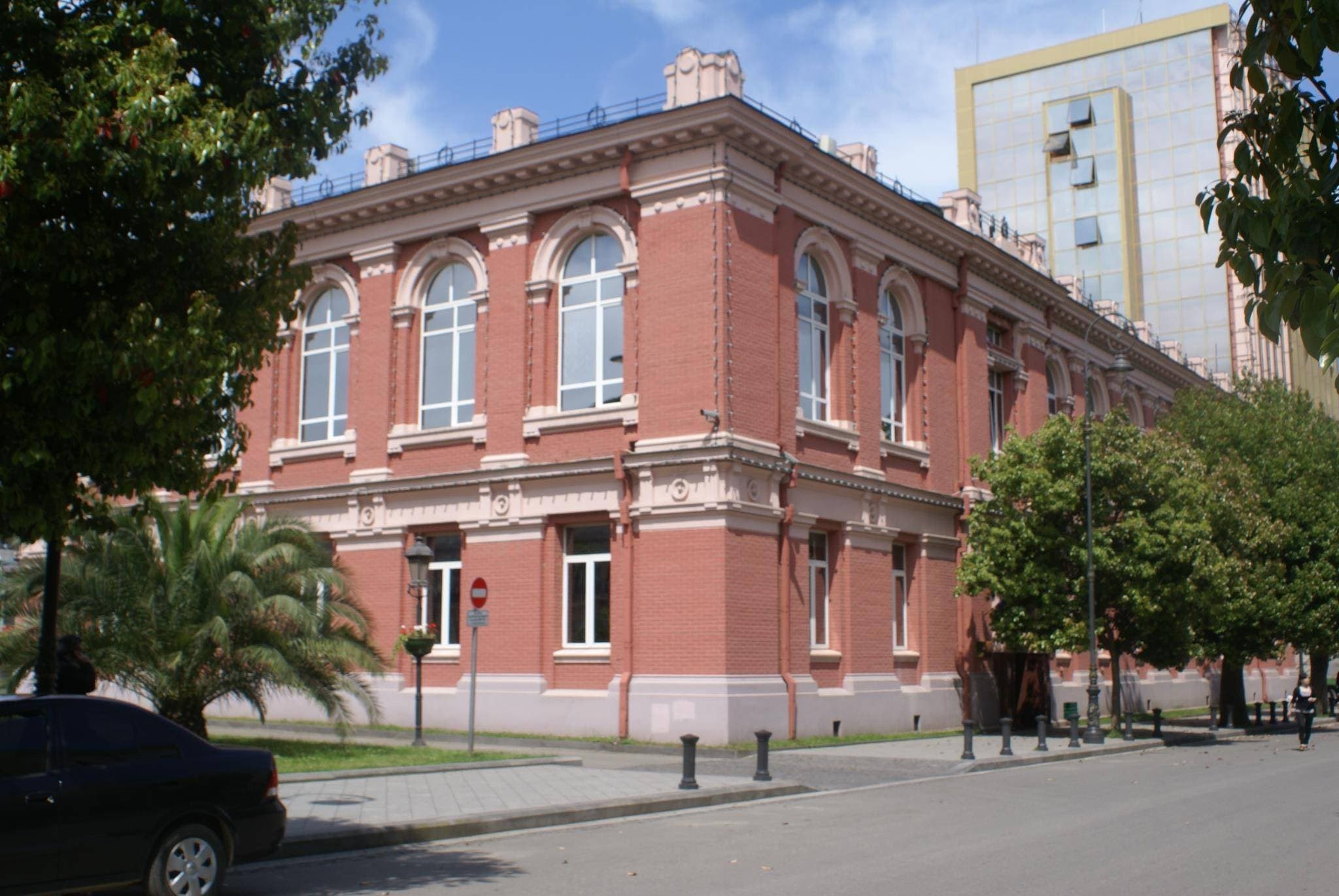 Frontnews image description