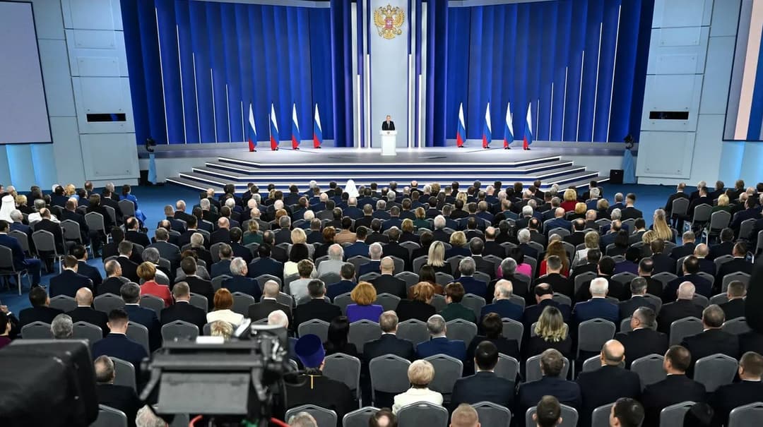 პუტინი დასავლეთს “ომის გაფართოებით“ ემუქრება, თუ უკრაინას შორი მოქმედების იარაღს მიაწვდის