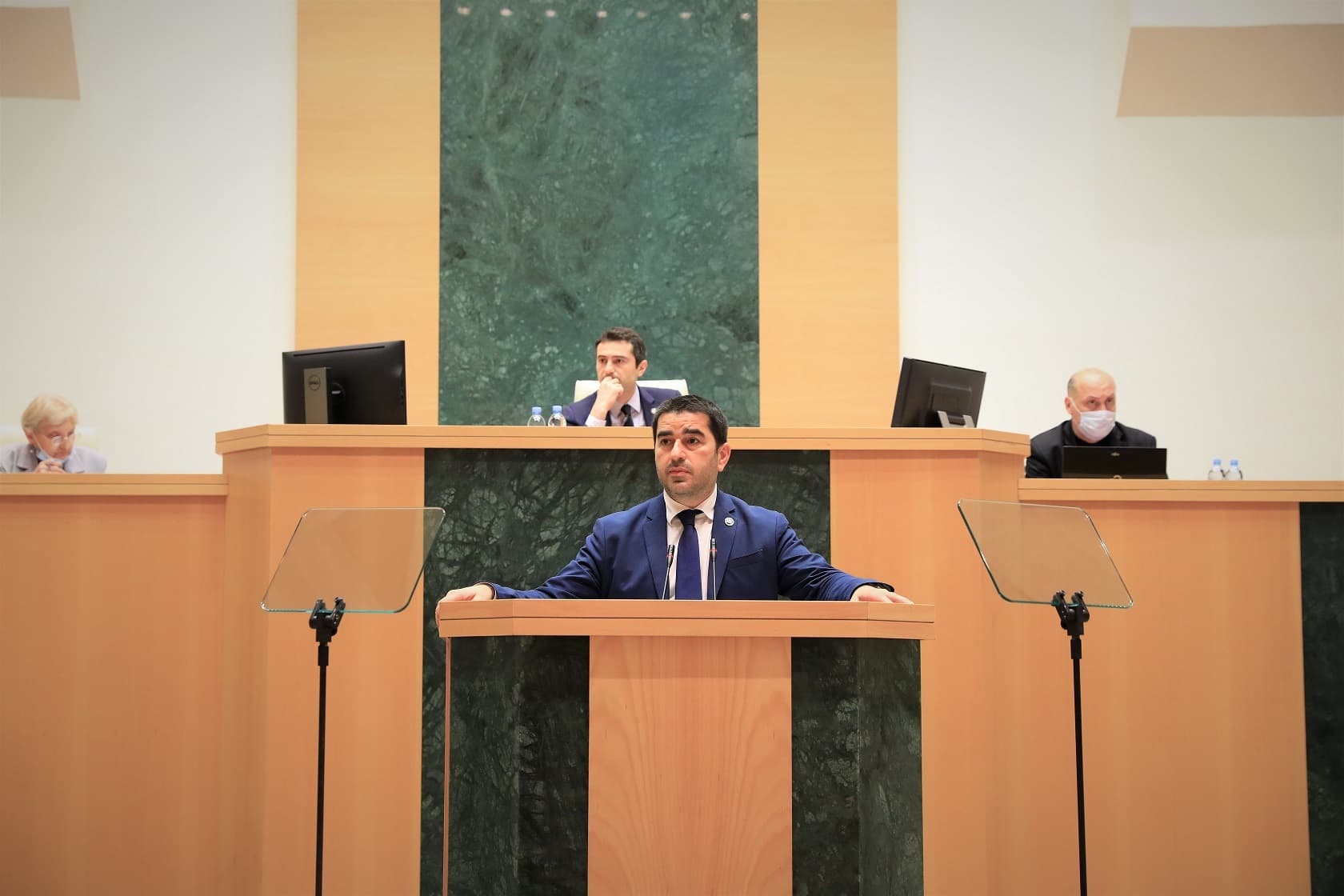 Frontnews image description