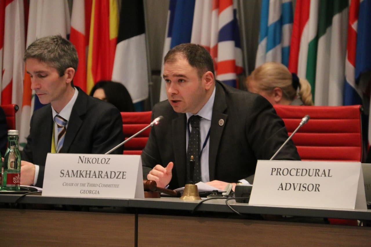 Frontnews image description