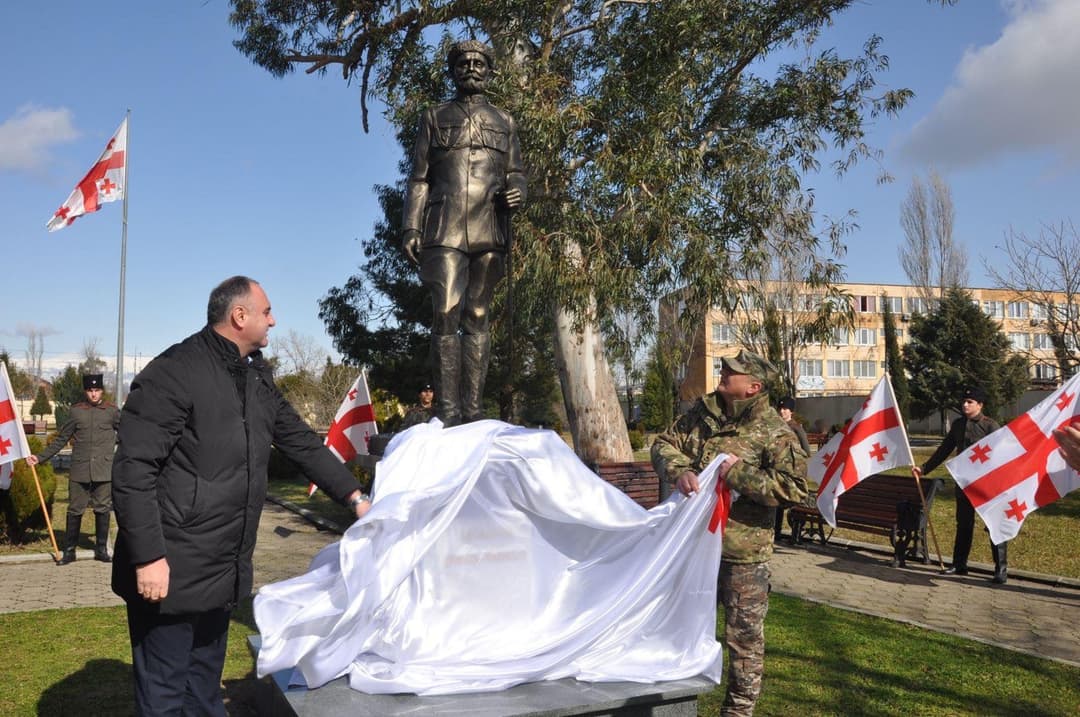 კადეტთა სამხედრო ლიცეუმში იუნკერების ხსოვნას პატივი მიაგეს