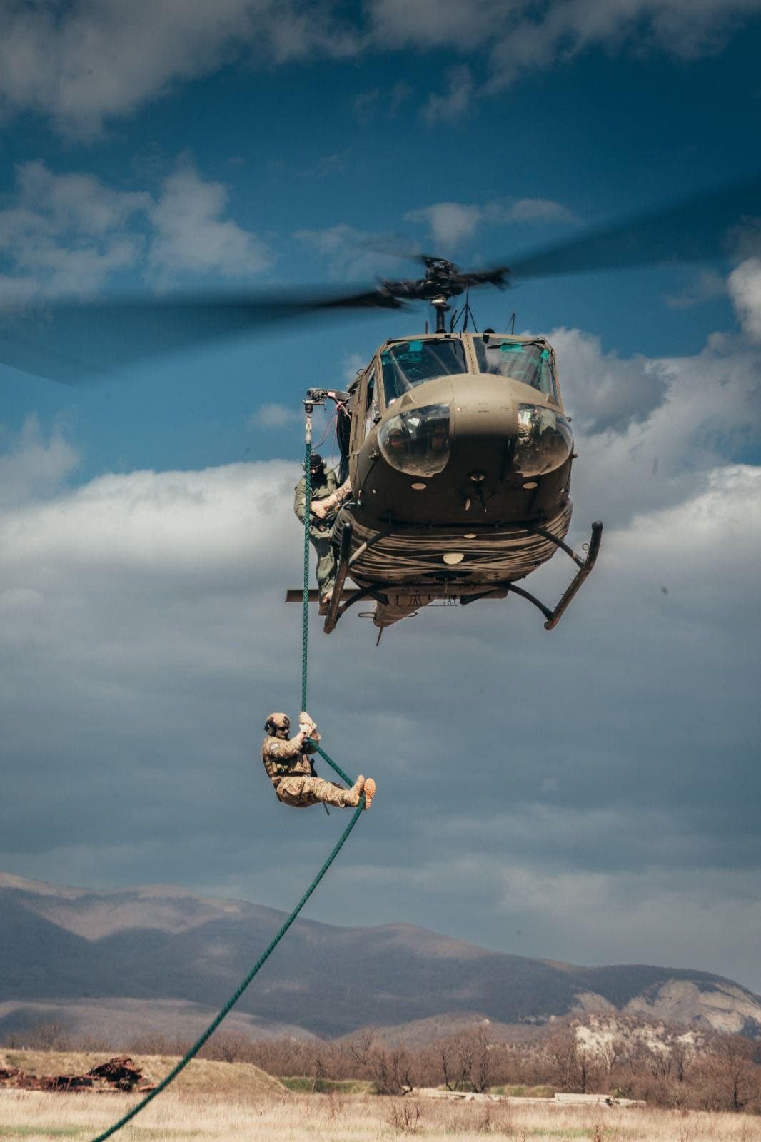 Frontnews image description