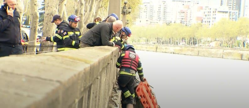 Frontnews image description