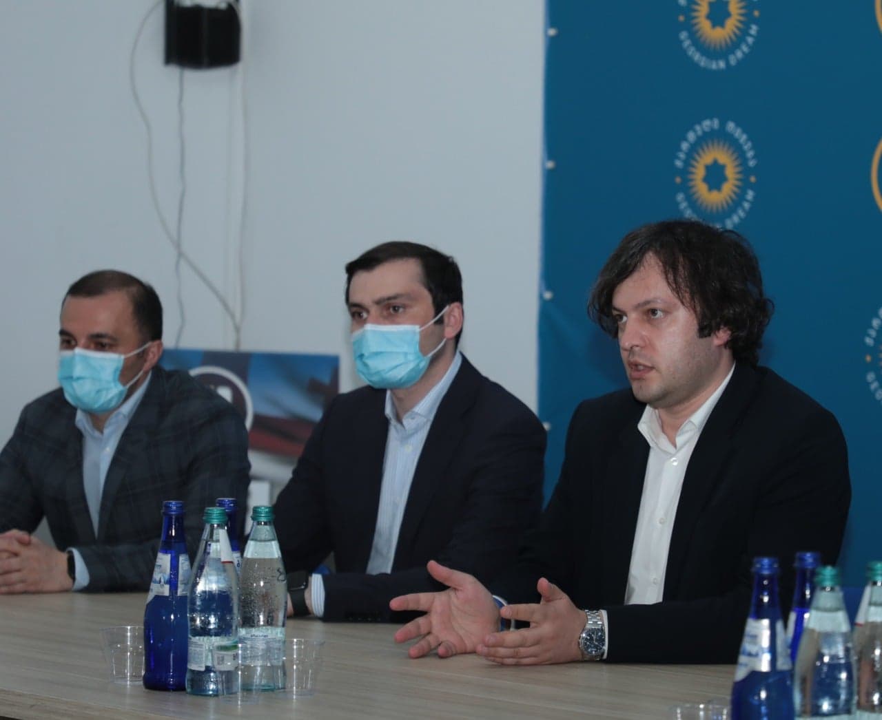 Frontnews image description