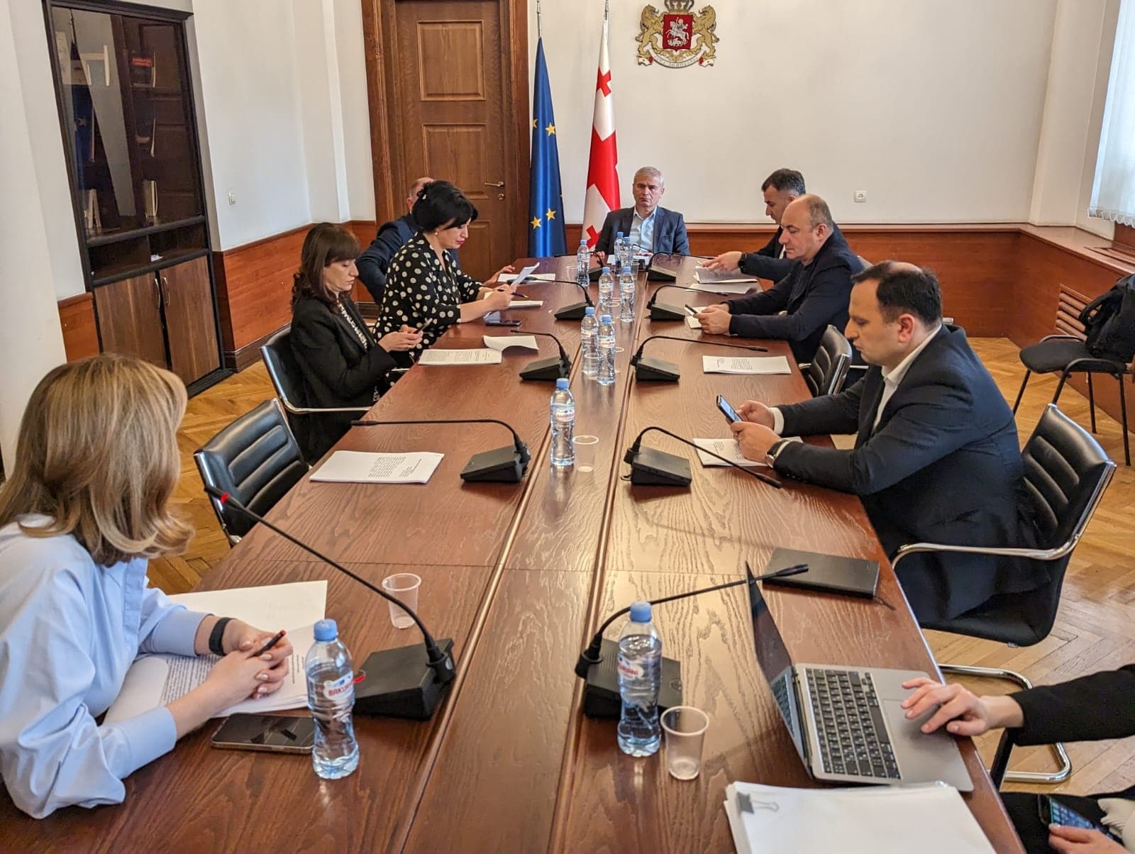 Frontnews image description