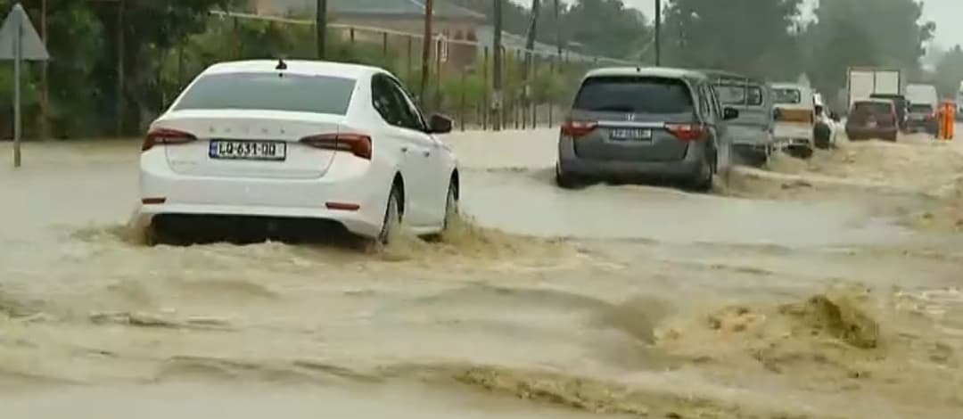 სამეგრელოში სტიქიას ებრძვიან