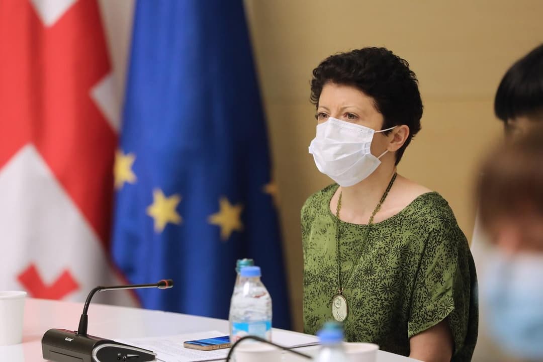 თეა წულუკიანი – ქუთაისი არ უნდა ჩავარდეს მილიციელების, კაციჭამიების და ლეშიჭამიების ხელში