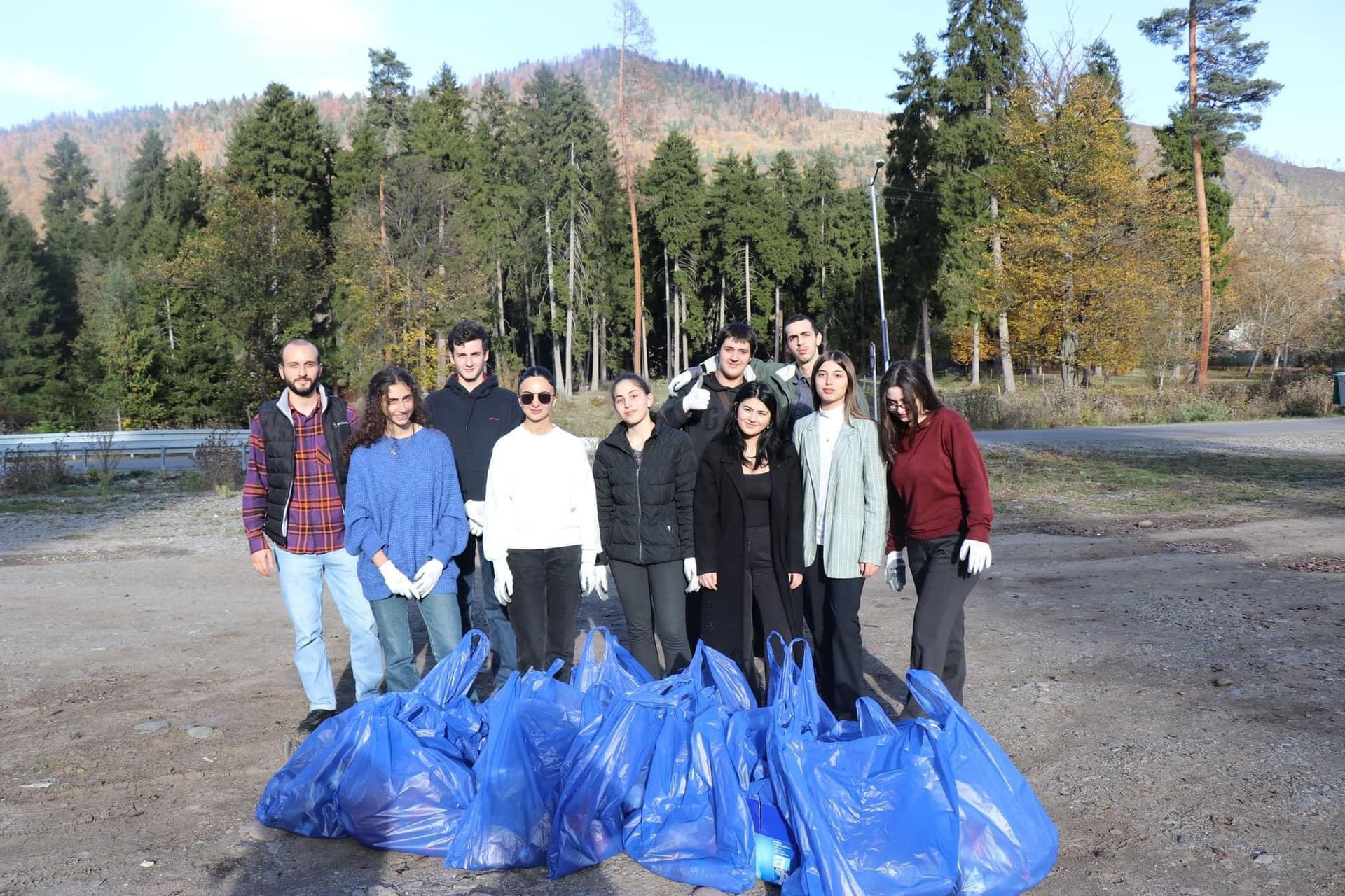 Frontnews image description