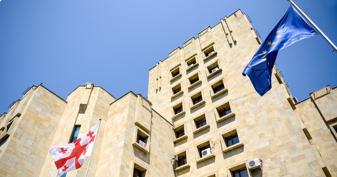 პროკურატურამ ბადრაგირებისას მსჯავრდებულთა ჯგუფურად გაქცევის ფაქტზე საბადრაგო ჯგუფის უფროსს ბრალდება წარუდგინა