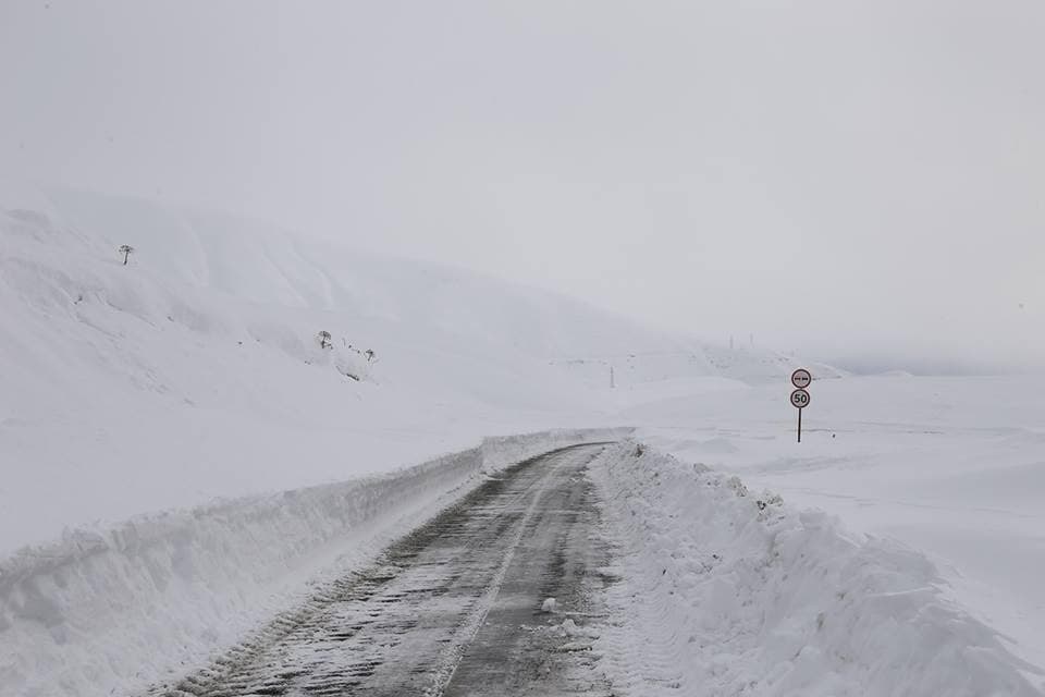 გუდაური(ფოსტა)-კობის მონაკვეთზე მისაბმელიანი და ნახევრად მისაბმელიანი ავტოტრანსპორტის მოძრაობა აკრძალულია