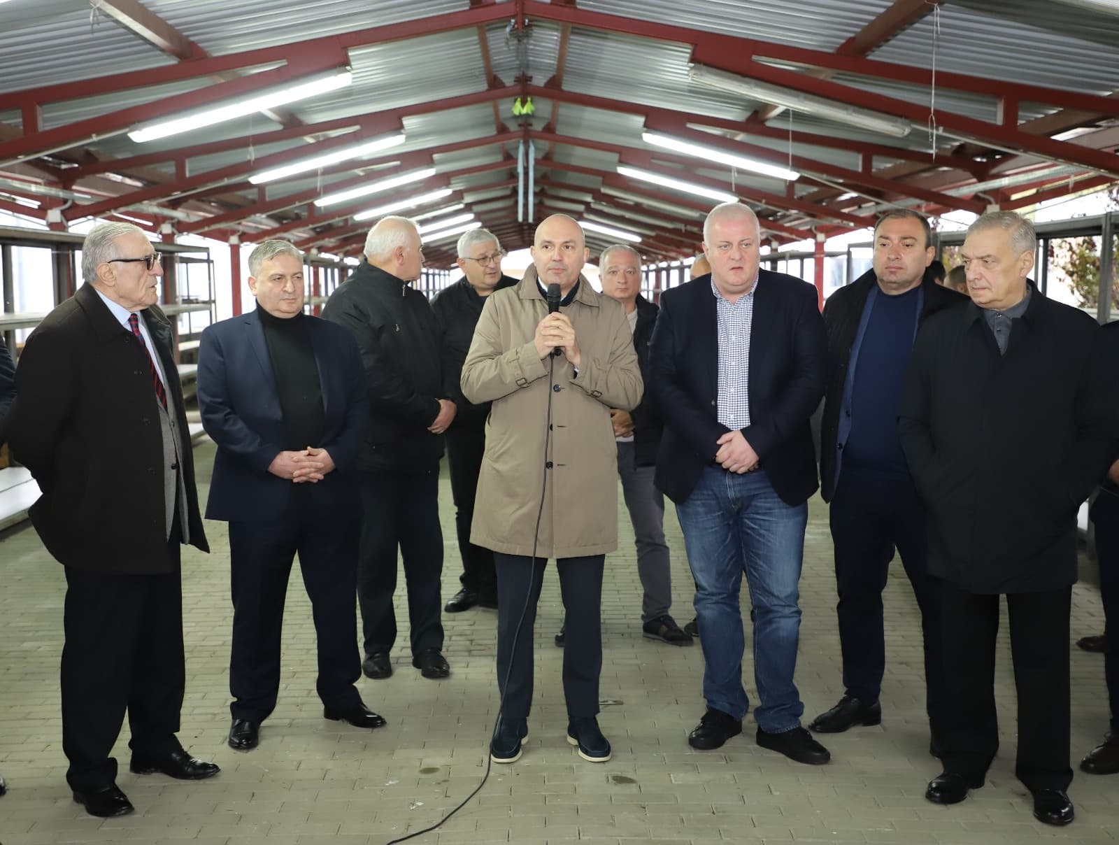 Frontnews image description