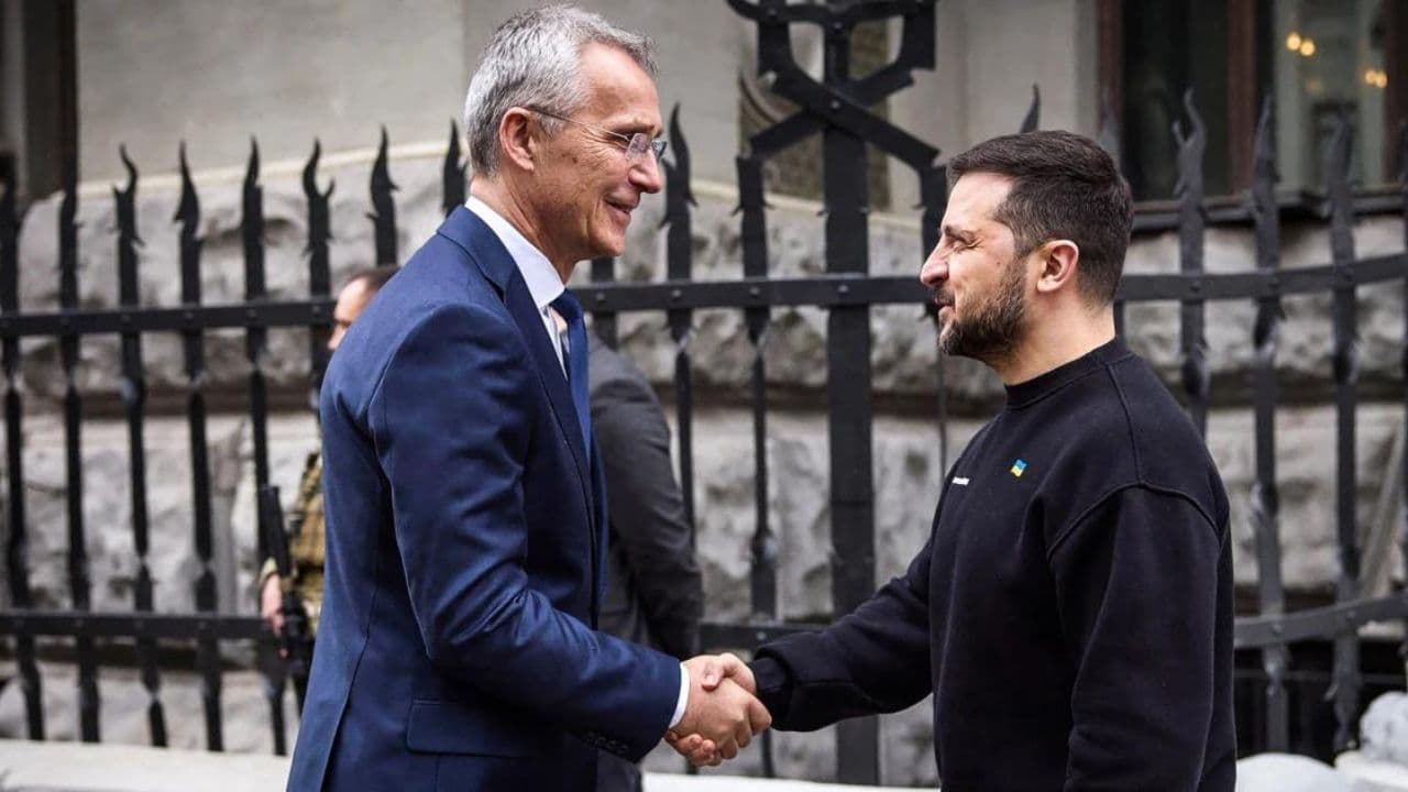 Frontnews image description