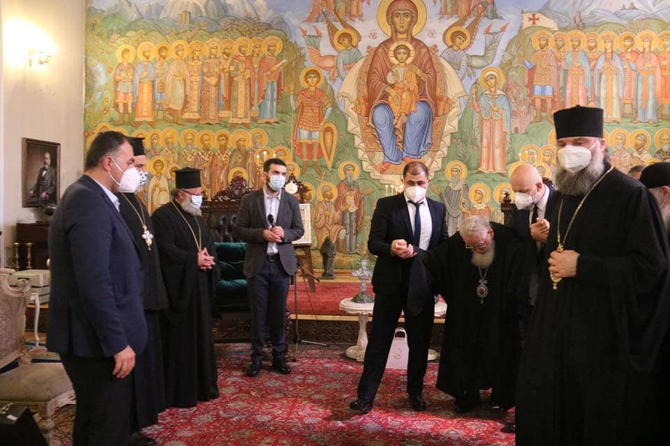 პატრიარქი იერუსალიმის ჯვრის მონასტრის წინამძღვარს შეხვდა