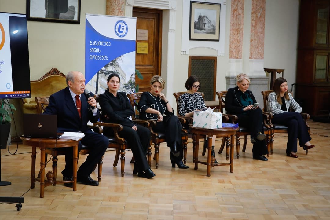 “ევროპის უნივერსიტეტის” ენდოკრინოლოგიის დეპარტამენტის ორგანიზებით ქრონიკული დაავადებების შესახებ პირველი მასშტაბური კონფერენცია გაიმართა