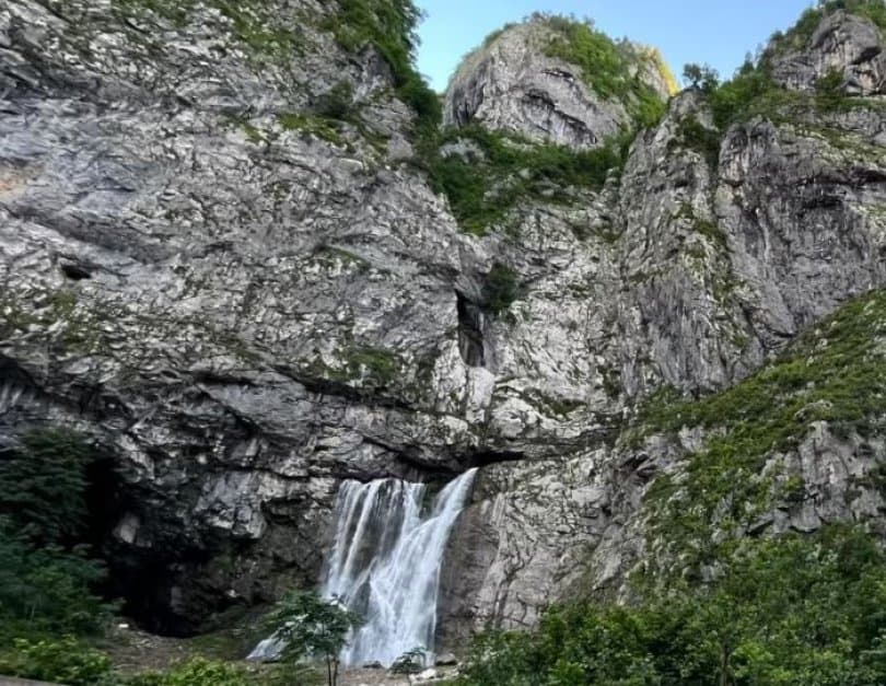 ოკუპირებული გაგრის რაიონში საბაგიროს ჩავარდნის შედეგად რუსეთის მოქალაქე დაიღუპა